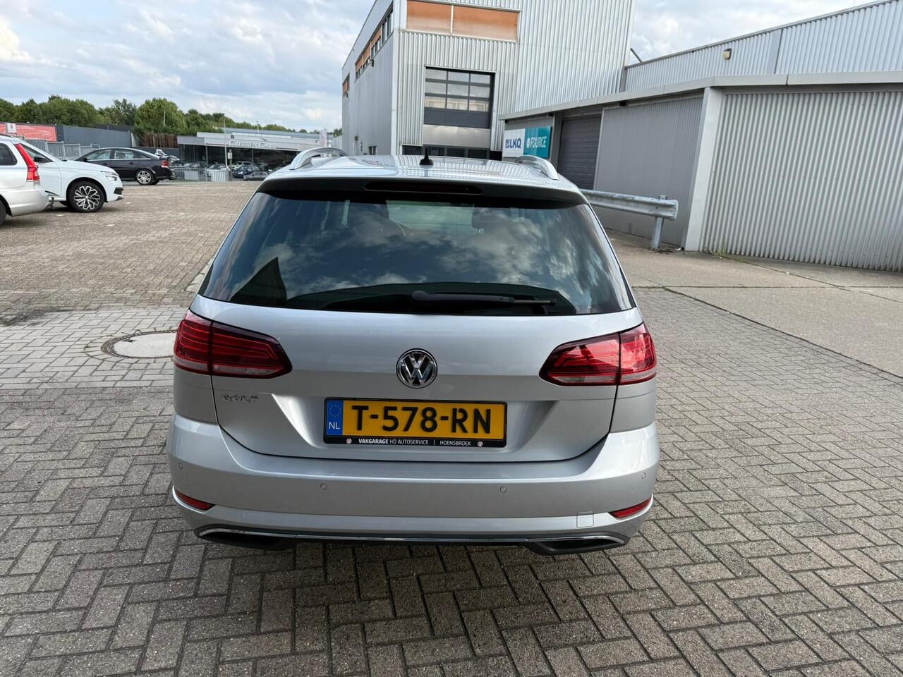 Volkswagen GOLF Variant 1.0 TSI BlueMotion Technology