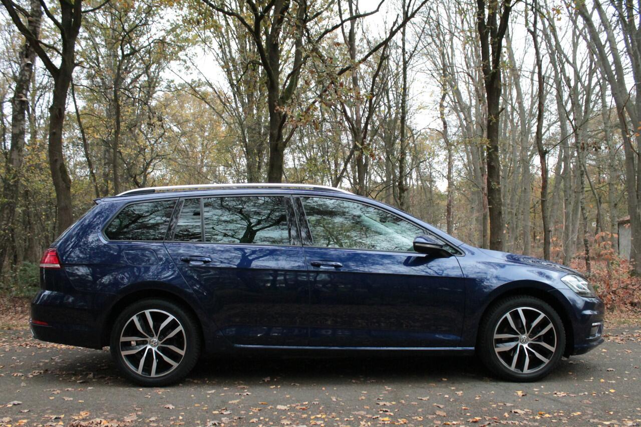 Volkswagen GOLF Variant 1.5 TSI Highline | Carplay | ACC | Camera