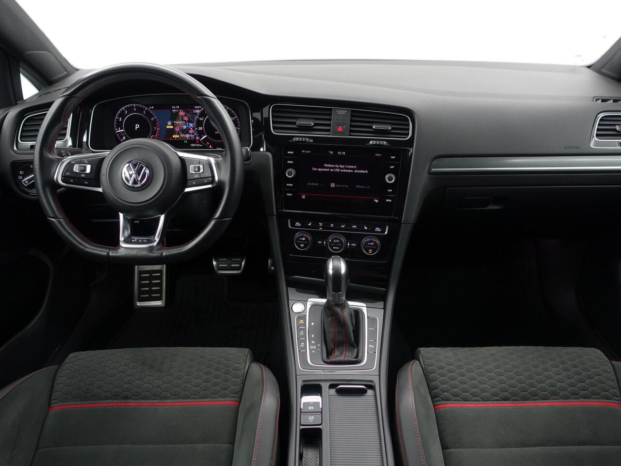 Volkswagen GOLF 7.5 2.0 TSI GTI Performance Aut- Panoramadak, Virtual Cockpit, Clubsport Interieur, Dynamic Select, Carplay