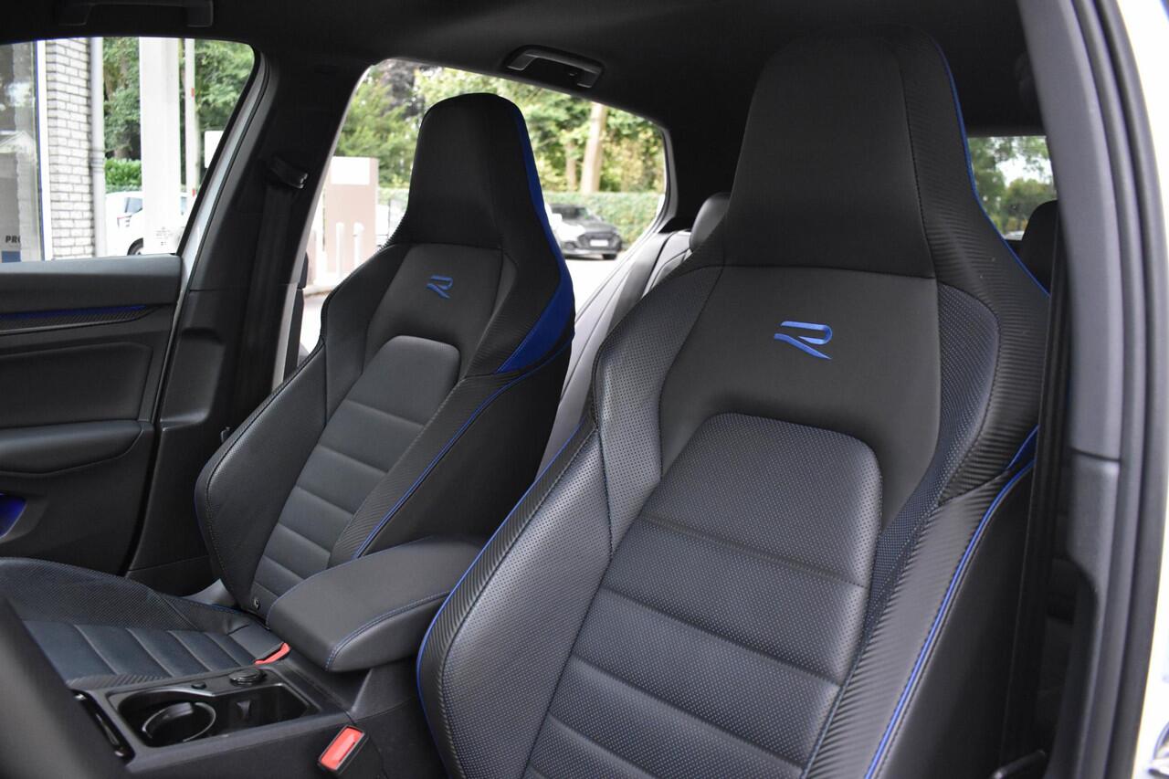 Volkswagen GOLF 2.0 TSI 4Motion R Performance Akra Pano DCC HUD Harman/Kardon Memory