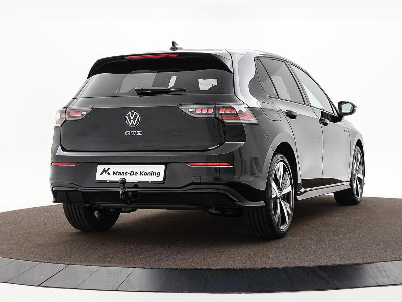 Volkswagen GOLF 1.5 272pk DSG eHybrid GTE · Apple/Android Car Play · Camera · Navigatie · Stoelverwarming · Dodehoek Detectie · Trekhaak · 18'' Inch · Garantie t/m 06-02-2030 of 100.000km