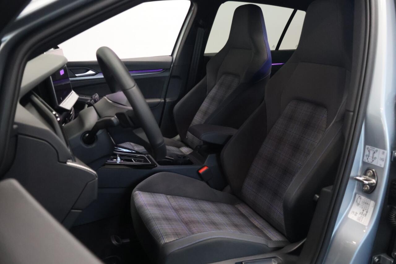 Volkswagen GOLF 1.5 eHybrid GTE 272pk | Matrix LED | ACC | Apple Carplay