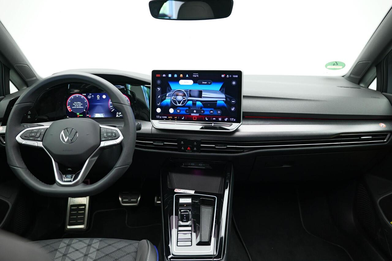 Volkswagen GOLF 1.5 eTSI R-Line Edition |NWE MODEL|Pano|3xR-Line|360Cam|HUD|IQ|