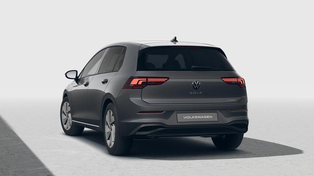 Volkswagen GOLF 1.5 eHybrid 204 6DSG eHybrid Life Edition Automaat
