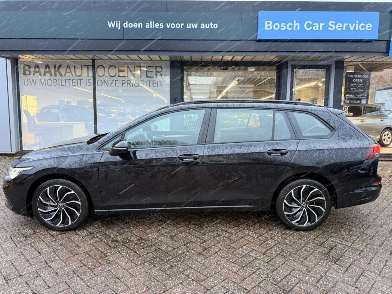 Volkswagen GOLF Variant 1.5 eTSI Life Business | Virtual | Navigatie