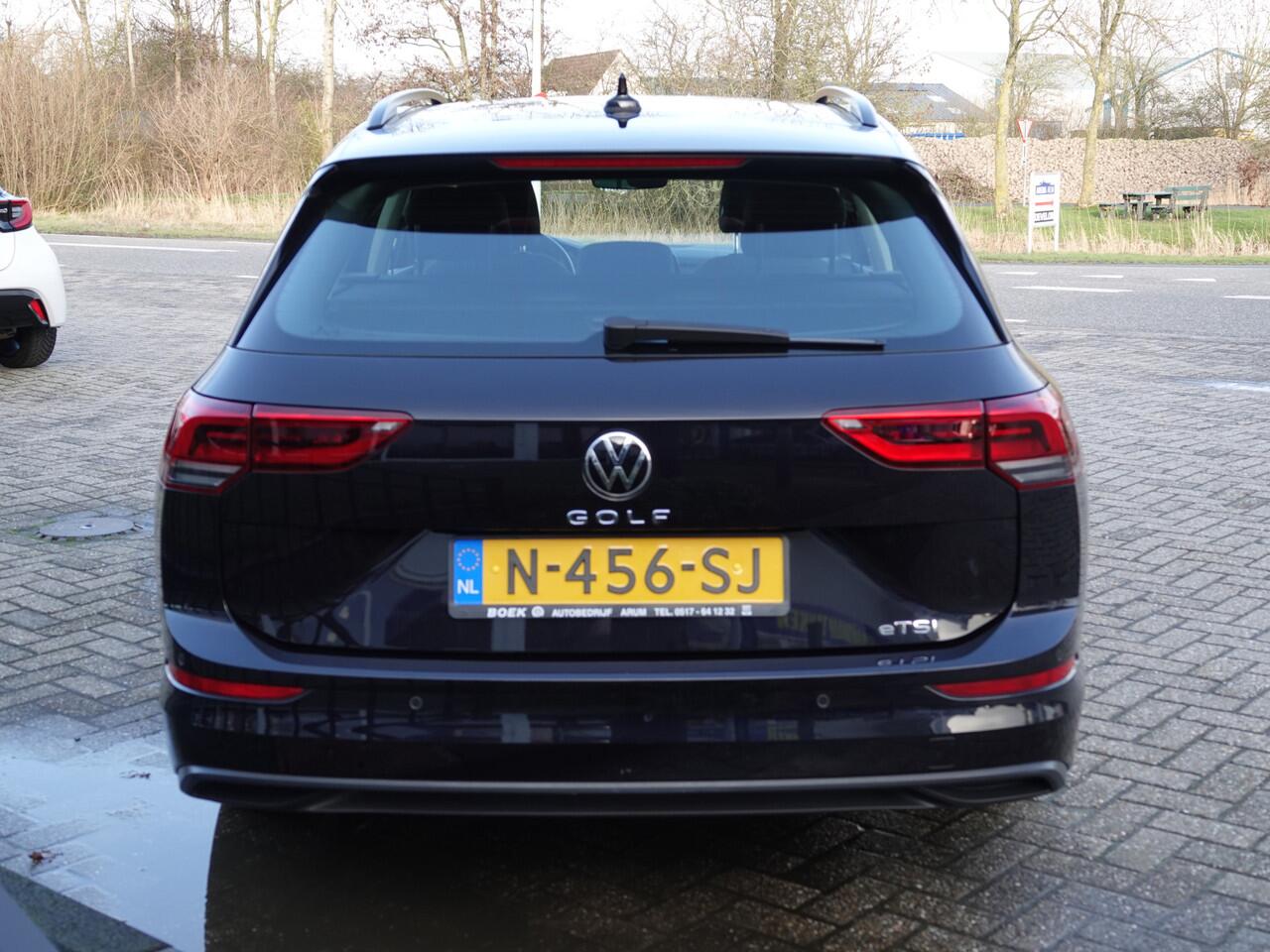 Volkswagen GOLF Variant 1.0 eTSI AUTOMAAT 110PK Life ADAPT. CRUISE | LMV | ECC | PDC