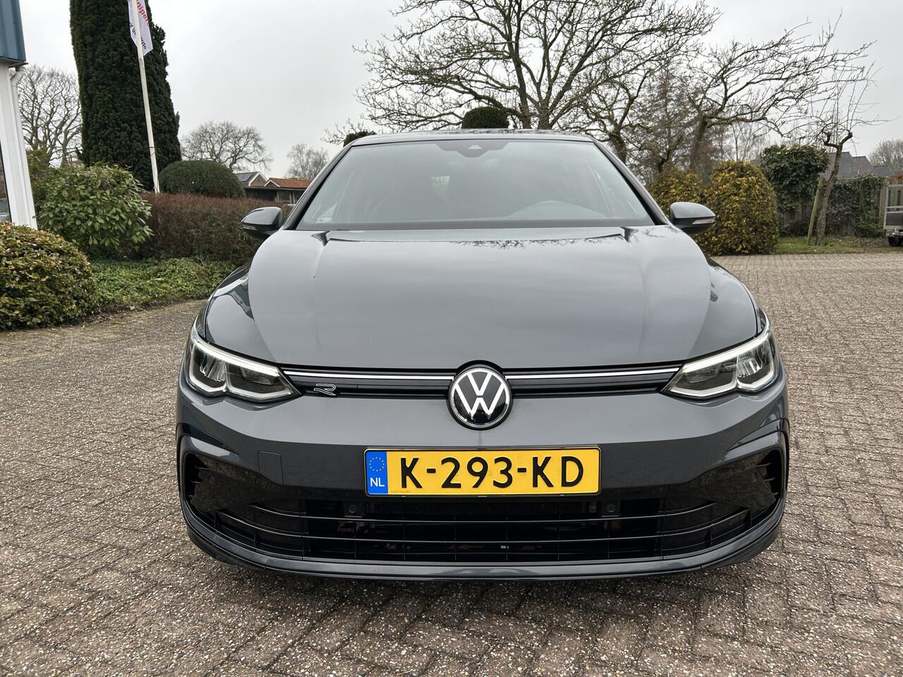 Volkswagen GOLF 1.5 TSI R-Line