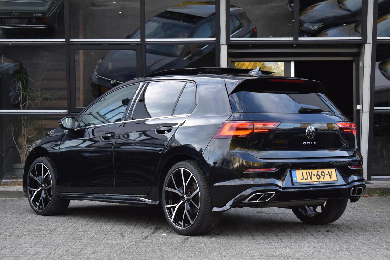 Volkswagen GOLF 1.5 TSI R-Line Pano Sfeer Lane Elekstoel. Massage