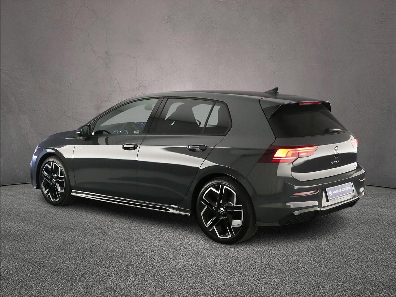 Volkswagen GOLF R-Line Edition 1.5 eTSI 150pk DSG Automaat Achteruitrijcamera, Adaptive cruise control, Navigatie, LED koplampen, Stuurwiel verwarmd, Parkeersensoren, Stoelverwarming