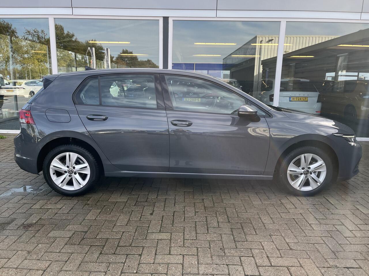 Volkswagen GOLF 1.0 TSI Life 50% deal 8.475,- ACTIE Carplay / Clima / Cruise / LMV