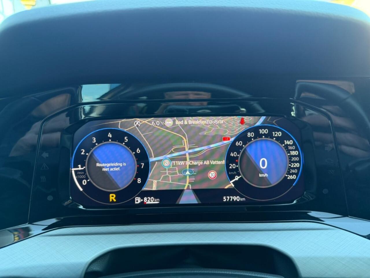 Volkswagen GOLF 1.0 eTSi Navi Carplay Virtueel Cockpit Led Airco(ECC)