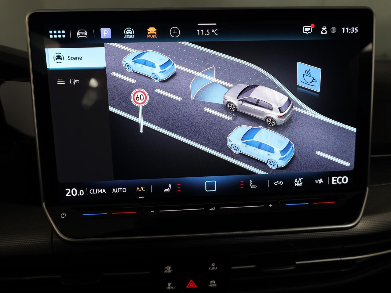 Volkswagen GOLF 1.5 eHybrid 50 Edition 204 pk Automaat (DSG) | Verlengde garantie | Navigatie | Panoramadak | Parkeersensoren | Achteruitrijcamera | Stoelverwarming |