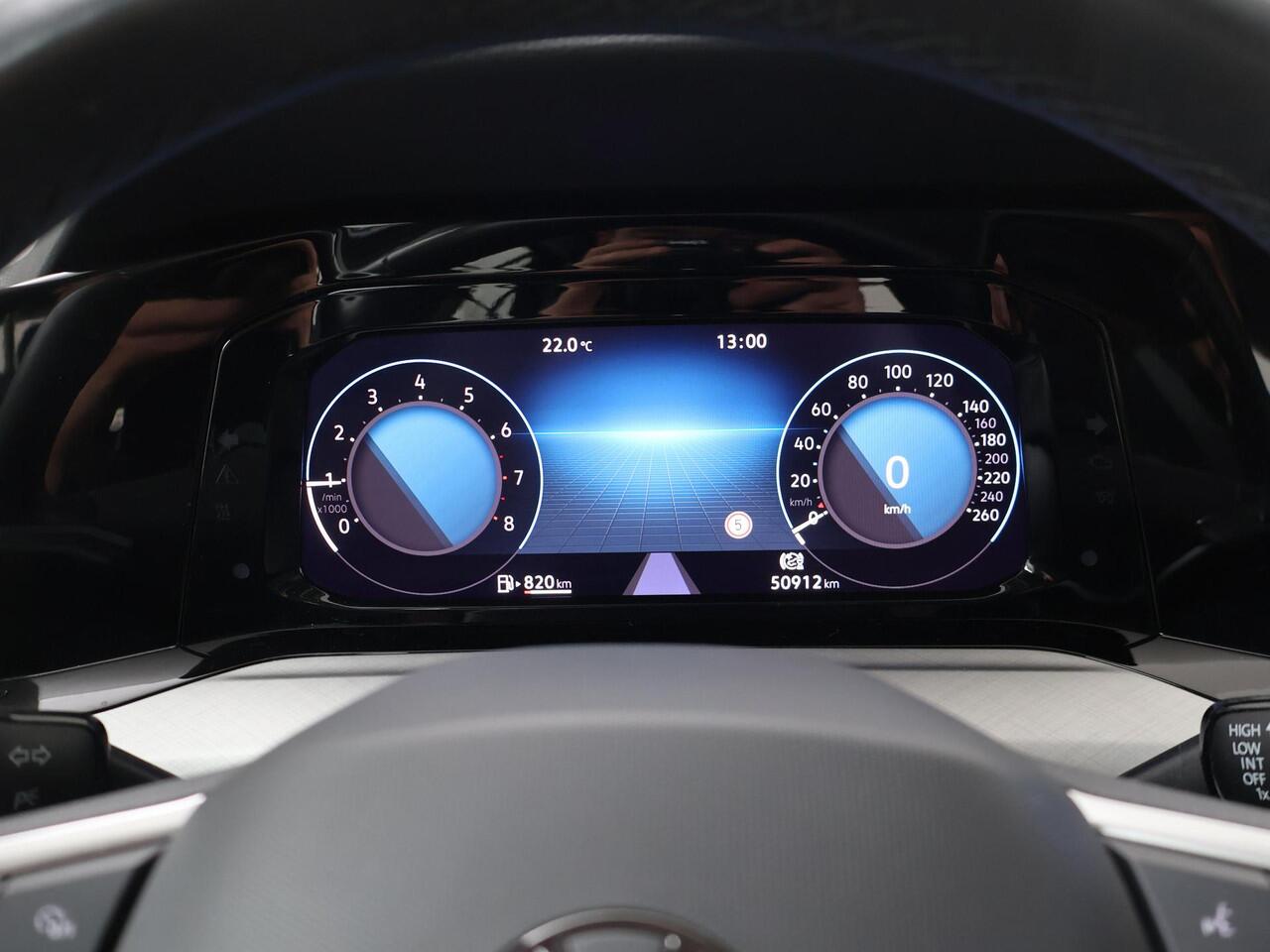 Volkswagen GOLF 1.0 TSI Life | 110 PK | Multifunctioneel stuurwiel | Cruisecontrol | Achteruitrijcamera |