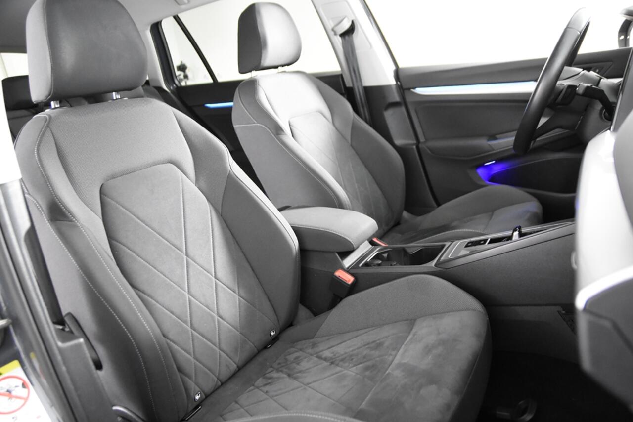 Volkswagen GOLF VIII Variant DSG *1ste Eigenaar*Navigatie*Stoelverwarming*Camera*