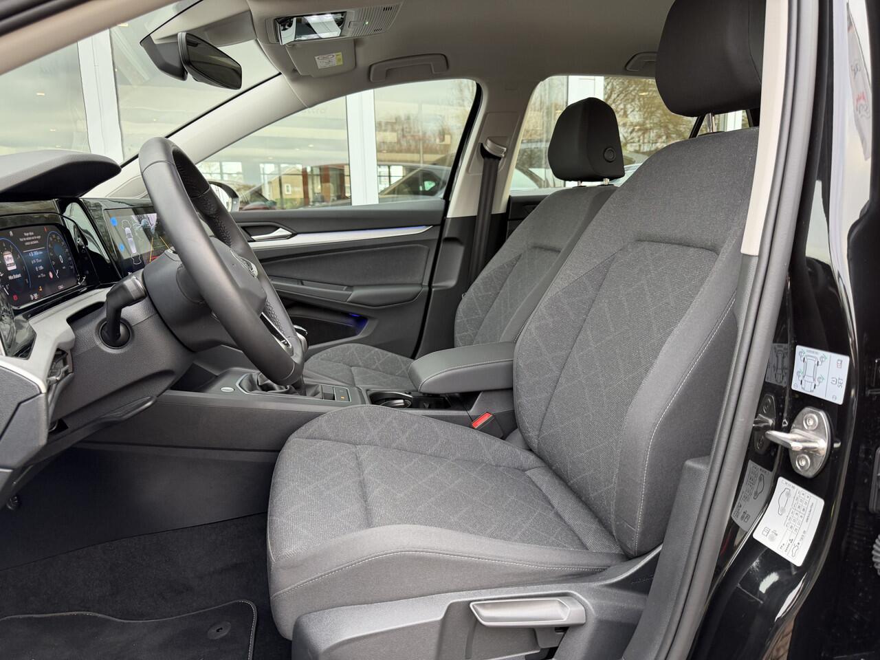 Volkswagen GOLF 1.0 TSI Life | Camera | Dodehoek | ACC