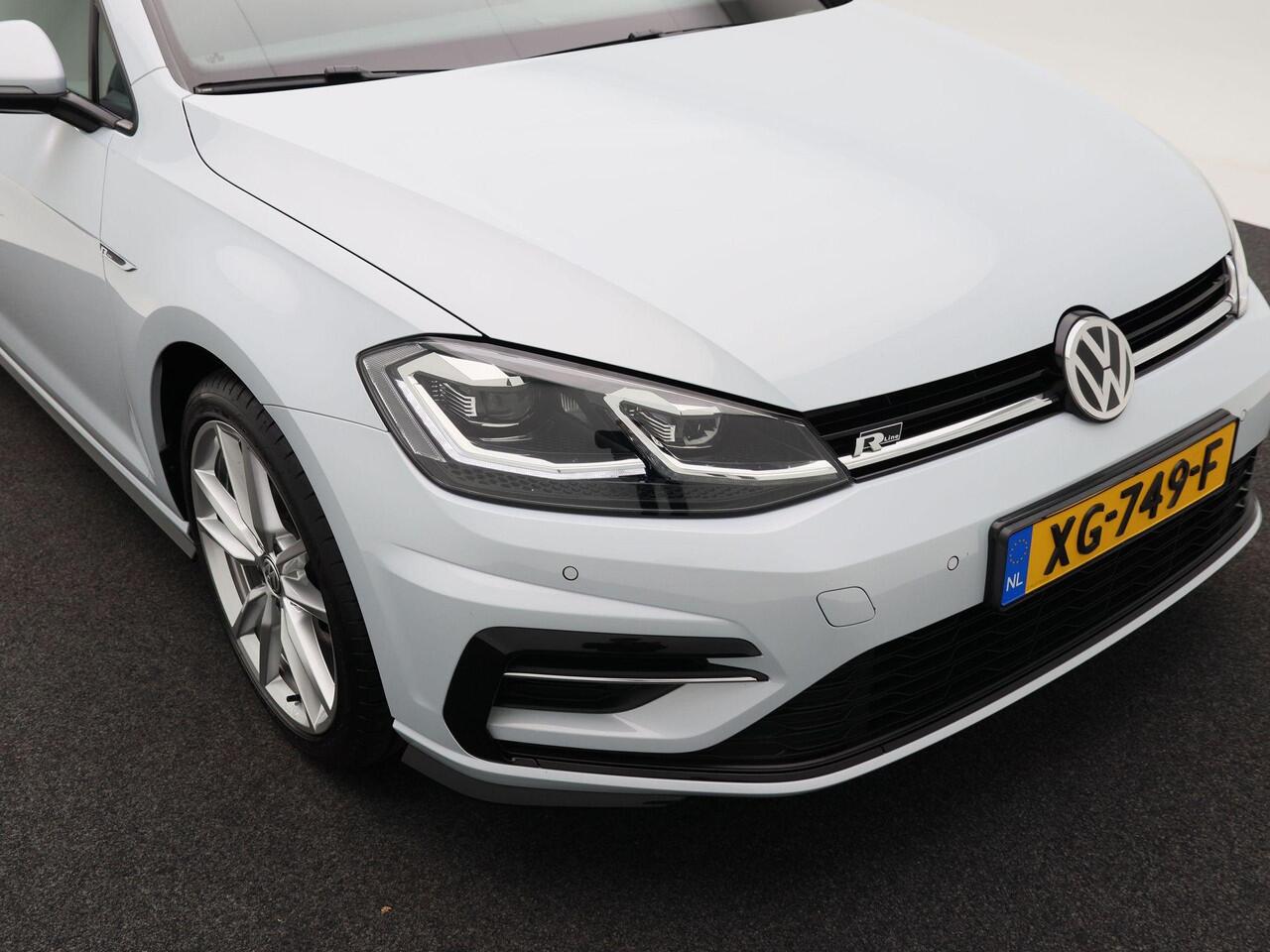 Volkswagen GOLF Variant 1.5 TSi 150 Pk Automaat R-Line | Adaptive Cruise | CarPlay | Navigatie | Bluetooth | Achteruitrijcamera | Trekhaak | 18 Inch | 73.268 Km!!