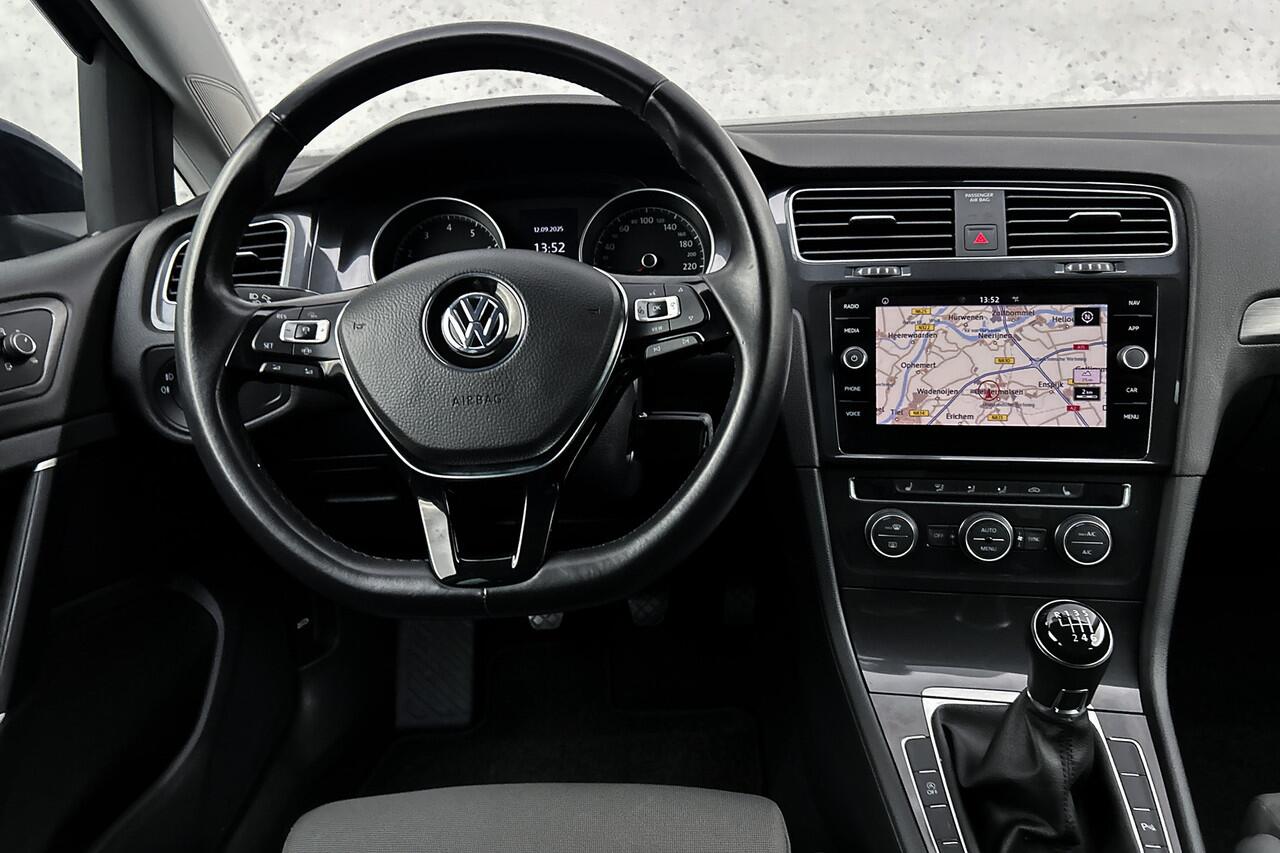 Volkswagen GOLF Variant 1.0 TSI Comfortline Business | Airco | Apple Carplay | Cruise control adaptief | Stoelverwarming