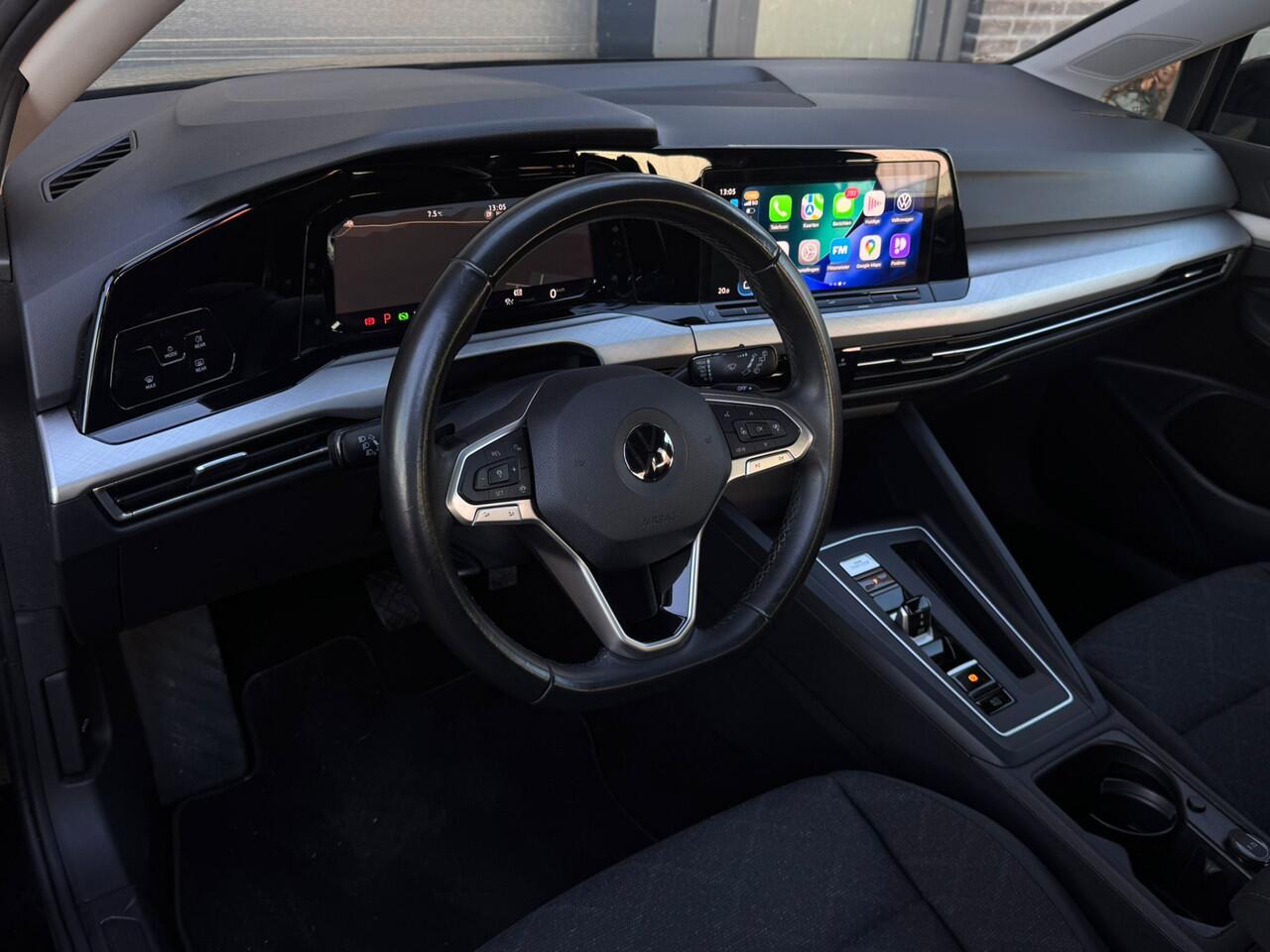 Volkswagen GOLF 1.0 eTSI Automaat Life Apple-Carplay *NL-AUTO*