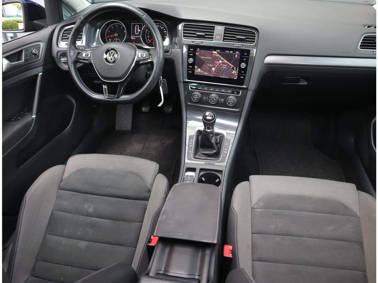 Volkswagen GOLF Variant 1.5 TSI Comfortline Business / Panoramadak