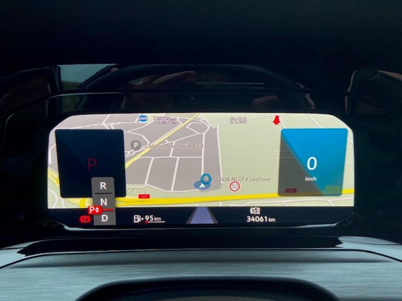 Volkswagen GOLF 1.5 eTSI 150pk DSG Style / Panoramadak / 17" LMV / Elek. Stoelverstelling met Memory Bestuurder / Navi Pro / Camera / Keyless / Alarm / Stuur en Stoelverwarming