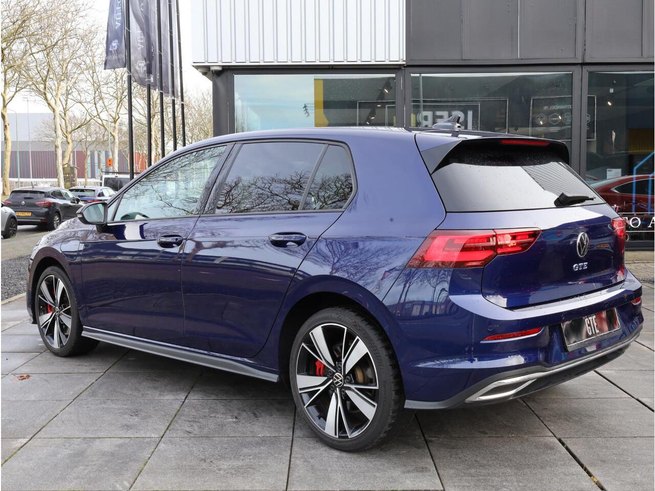 Volkswagen GOLF GTE 1.4 eHybrid 245PK | Head-up | Camera | IQ Light Matrix LED | Carplay/Android | 18"Inch |