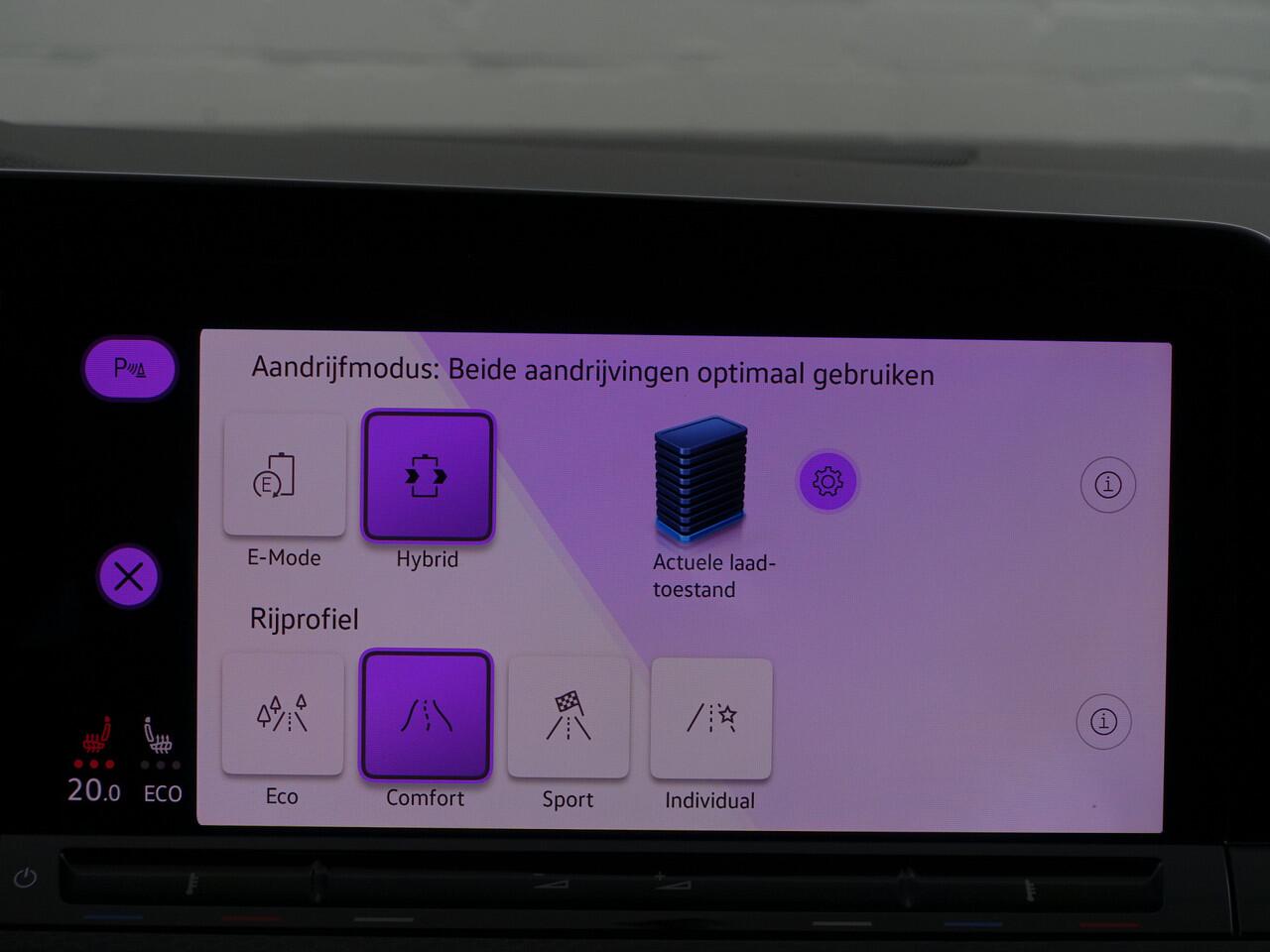 Volkswagen GOLF 1.4 eHybrid GTE Clubsport Aut- Xenon Led Matrix, Carplay, Stuur/Stoelverwarming, Ada Cruise, Sfeerverlichting