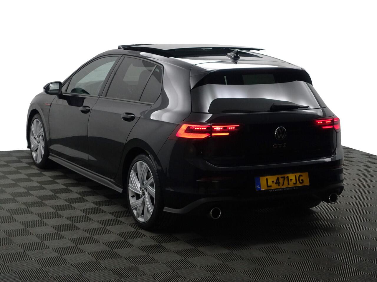 Volkswagen GOLF 2.0 TSI GTI Aut- Panoramadak, Harman Kardon, Head Up, Stuur/Stoelverwarming, Sfeerverlichting
