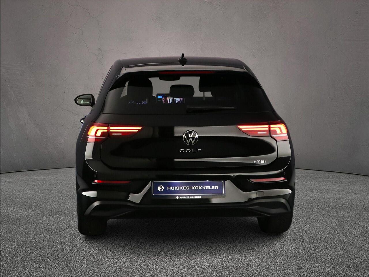 Volkswagen GOLF Life Edition 1.5 eTSI 115pk DSG Automaat Adaptive cruise control, Parkeersensoren, Stoelverwarming, App connect, LED koplampen, Stuurwiel verwarmd, Airco, DAB, Radio