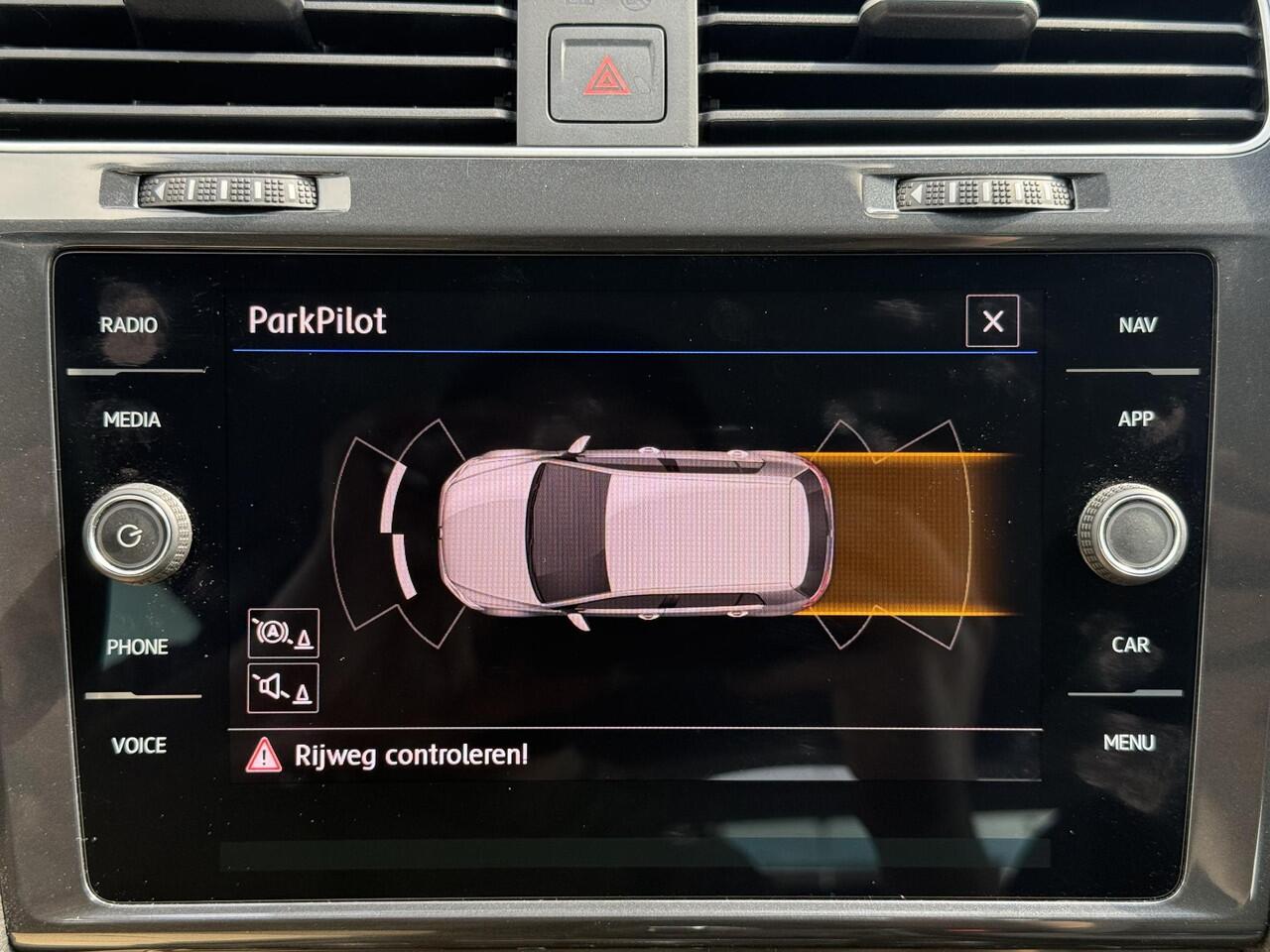 Volkswagen GOLF 1.5 TSI Highline