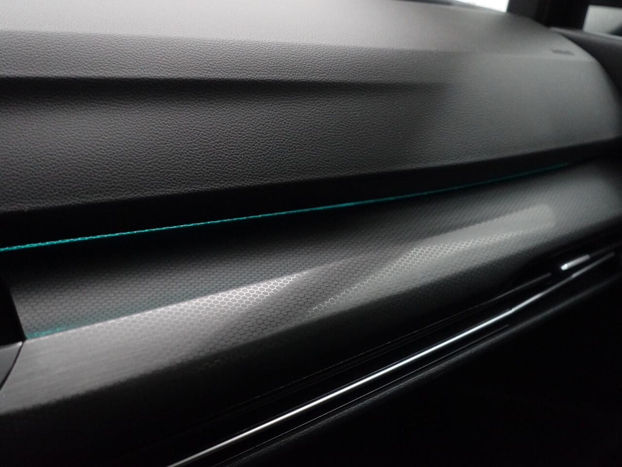 Volkswagen GOLF 1.4 eHybrid GTE Performance- Xenon Led Matrix, Stuur/Stoelverwarming, Sfeerverlichting, Carplay, Android Auto