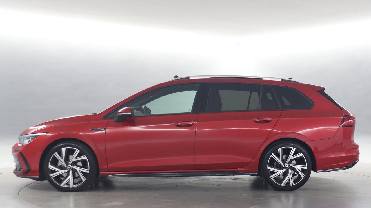 Volkswagen GOLF Variant 1.5 eTSI 150pk R-Line Business DSG / Panoramadak / Head-up Display / Camera