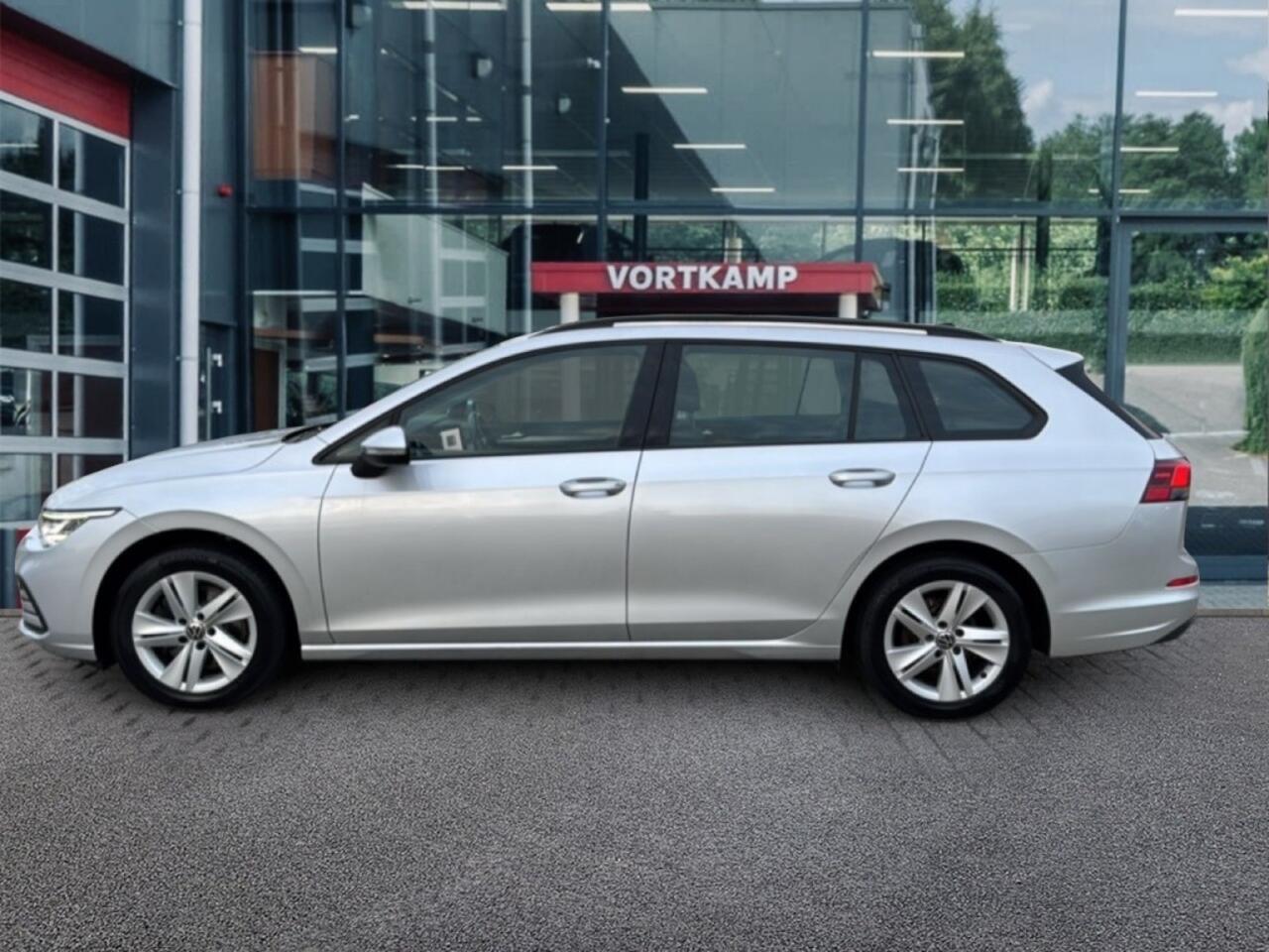 Volkswagen GOLF 2.0 TDI LIFE BUSINESS TREKHAAK/NAVI/CARPLAY/ACC/PDC/STOEL-STUURVERW