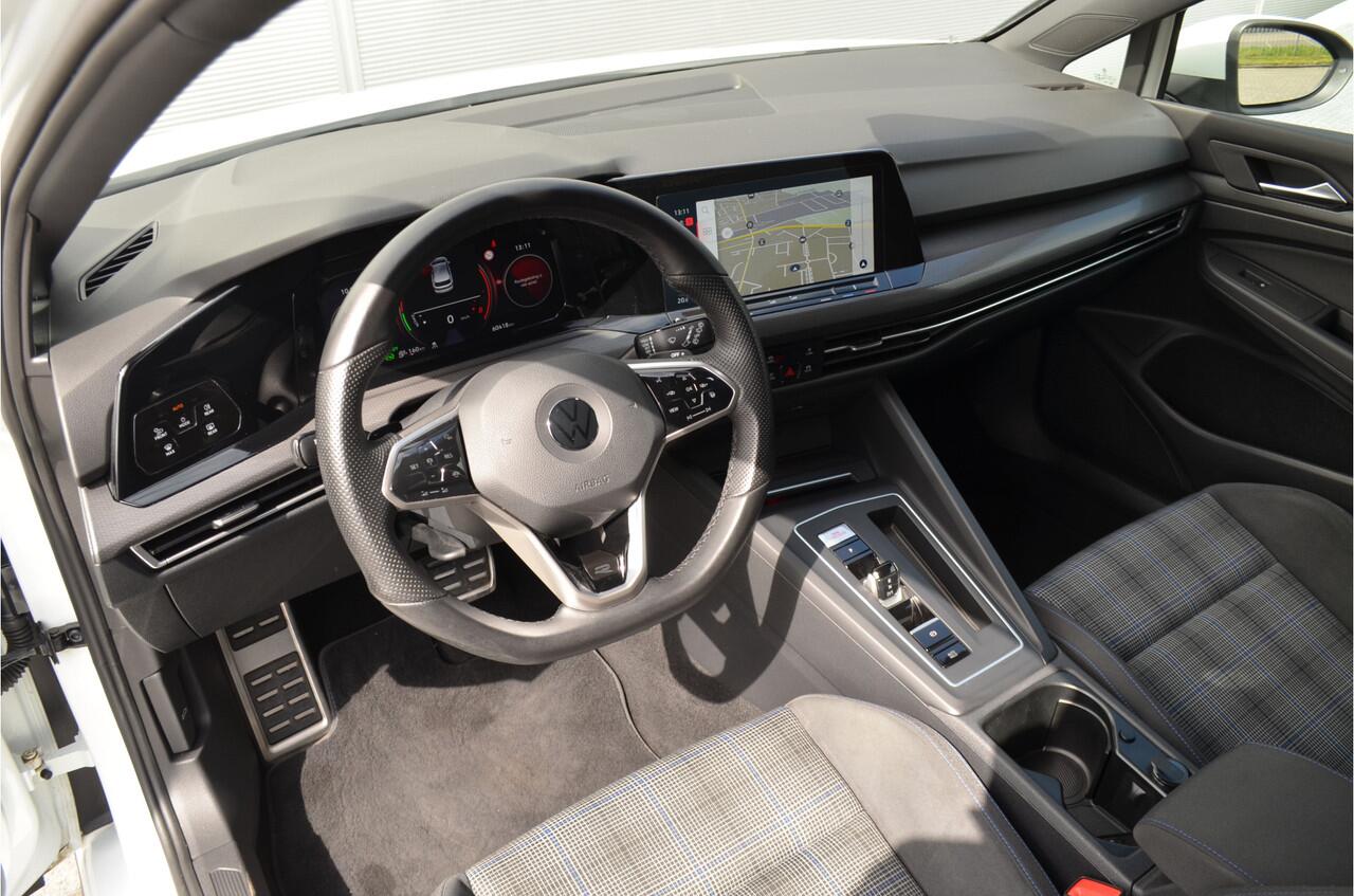 Volkswagen GOLF 1.4 GTE E-HYBRID | PLUG IN HYBRID | ADAPTIEF CRUISE | CAMERA | WINTERPAKKET | 18'' L.M. VELGEN | ALL IN RIJKLAARPRIJS