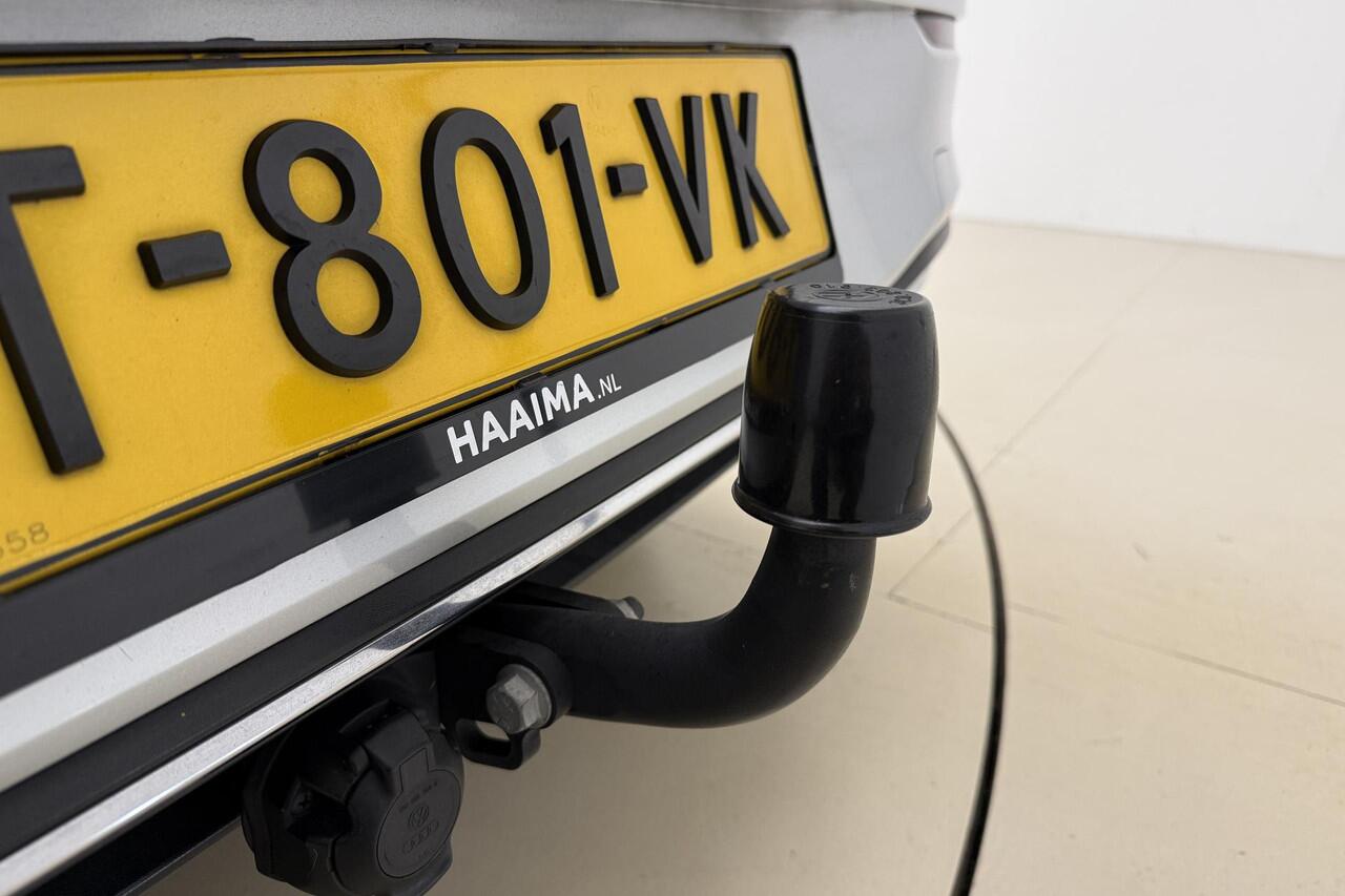 Volkswagen GOLF 1.4 eHybrid Style | Trekhaak | Navigatie |Apple Carplay/Android Auto | Adapt. Cruise | 3-Zone Clim. Control | LED koplampen