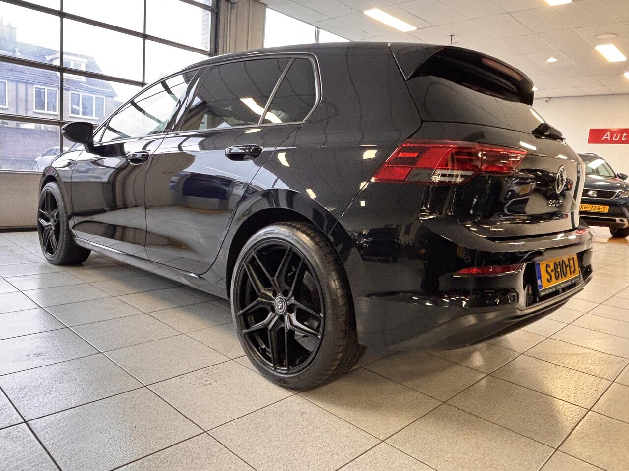 Volkswagen GOLF 1.0 TSI * 19 INCH * NAVI * STOEL+STUURVERW. * CARPLAY