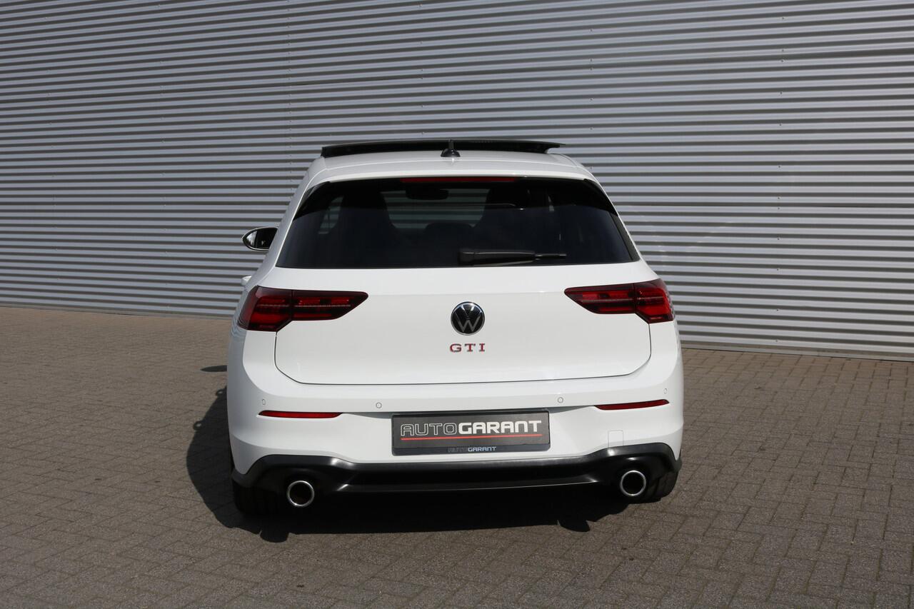 Volkswagen GOLF 2.0 TSI GTI DSG (Panoramadak Carplay ACC Camera Keyless IQ-Light 19InchLMV Pdc V+A PrivacyGlass)