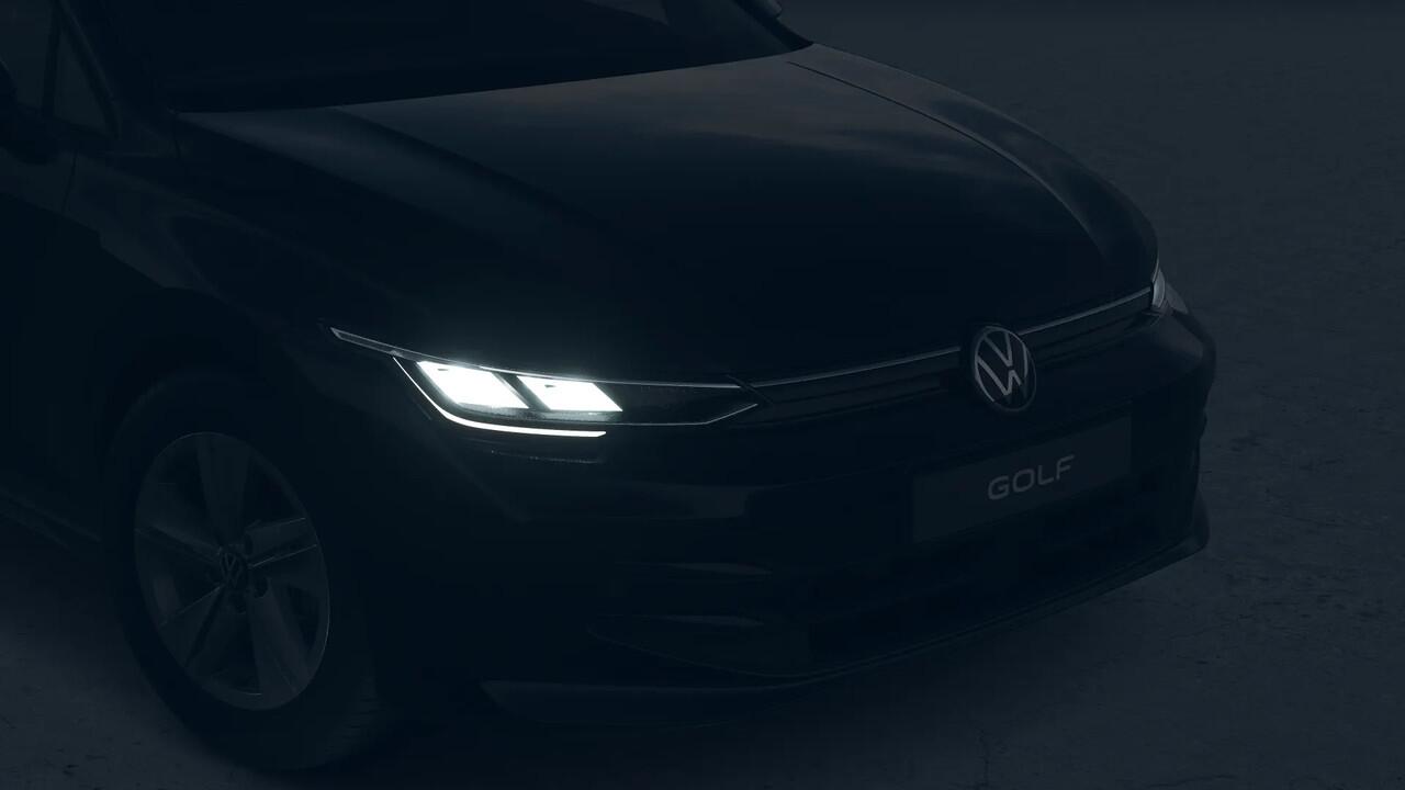 Volkswagen GOLF | 'App-Connect' draadloze smartphone integratie | Afstandscontrolesysteem (Front Assist) | Automatische afstandsregeling (Adaptive Cruise Control)