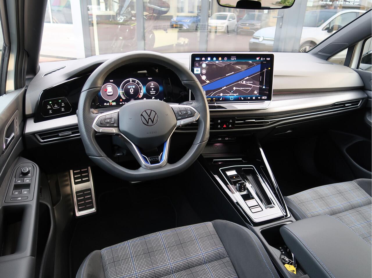 Volkswagen GOLF 1.5 eHybrid GTE Sport 272pk | DCC | Matrix | HUD | Black-Style