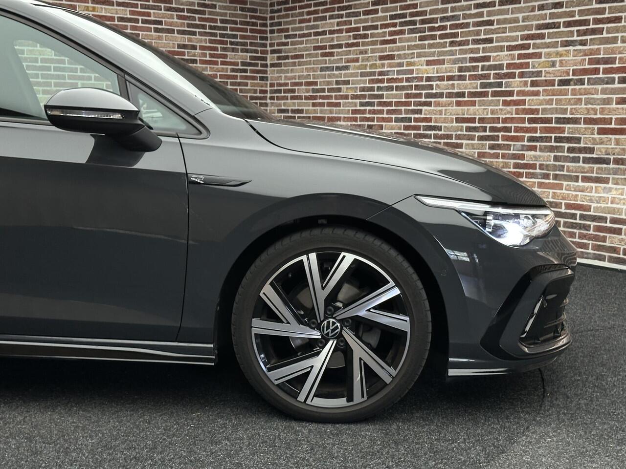 Volkswagen GOLF 1.5 eTSI R-Line Business | Dak| IQ Light|