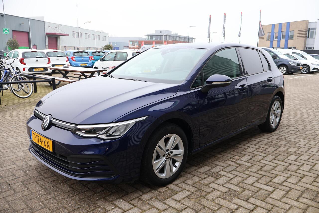 Volkswagen GOLF 1.0 eTSI Life Business 1e Eigenaar | Volledig Onderh | BTW | NL-Auto | Memory+Massage | Winterpack | Elek Stoel | Sfeer | Camera | Ad Cruise | Climate | Navi | Carplay | Full Led | PDC | Start/Stop | Hill-hold