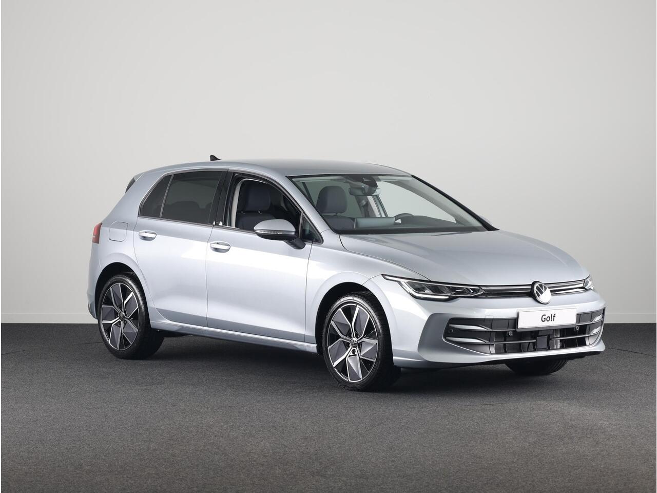 Volkswagen GOLF Oranje Edition 1.5 TSI 85 kW / 116 pk Hatchback 6 versn. Hand | Apple Carplay & Android Auto| Camera | Stoel & Stuurverwarming | Led |