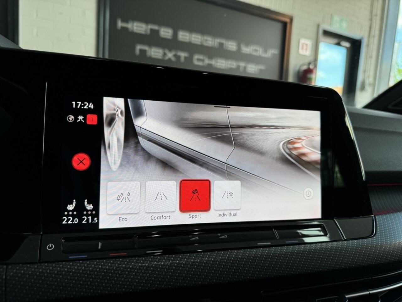 Volkswagen GOLF 1.5 eTSI R-Line DSG 150PK IQ H&K