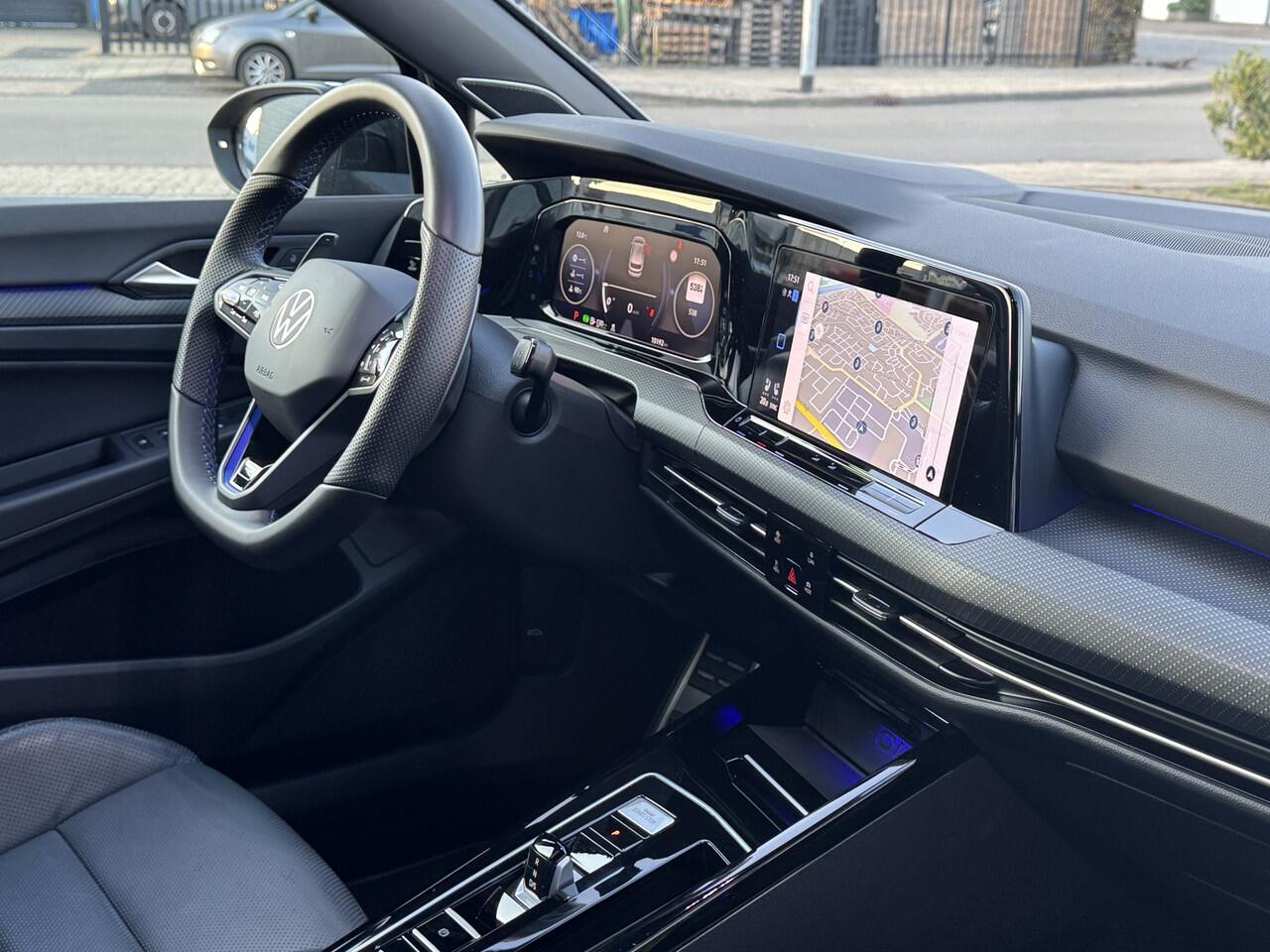 Volkswagen GOLF 8 R R20 Performance 2.0 TSI 320pk 4Motion DSG / Aut. IQ Leder Harman Kardon Driftmodus Pano 10dkm!!