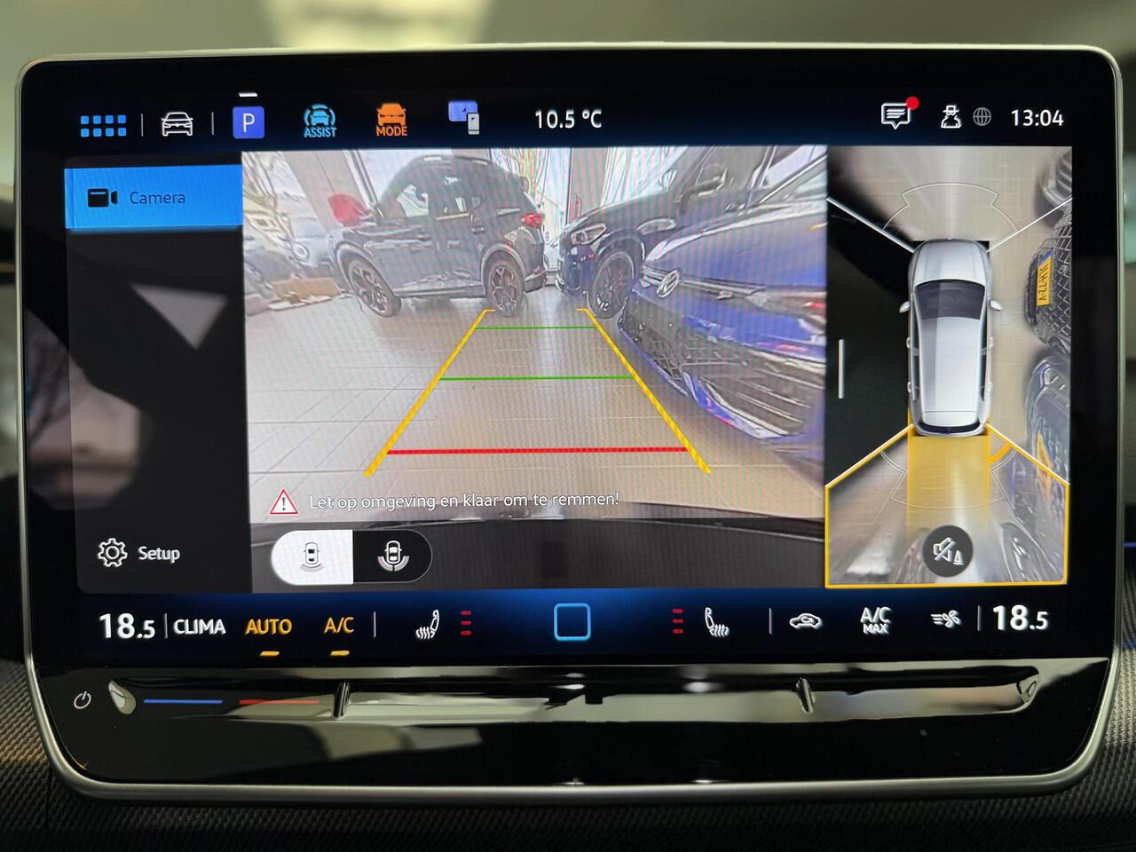 Volkswagen GOLF 1.5 eTSI R-Line Pano / Head-up / 360 /