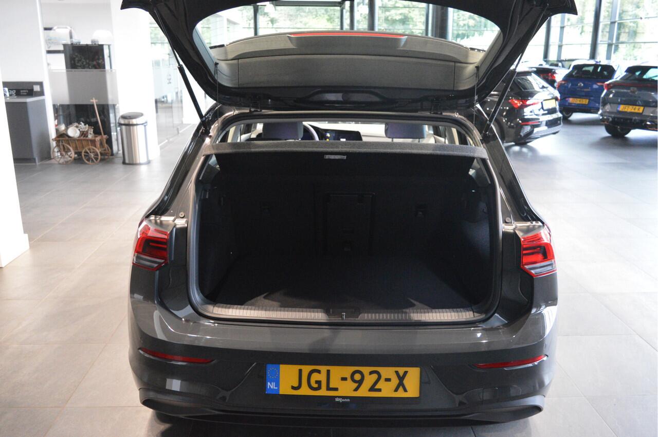 Volkswagen GOLF 2.0 TDI DSG Life Apple Carplay clima pdc 16 inch !!