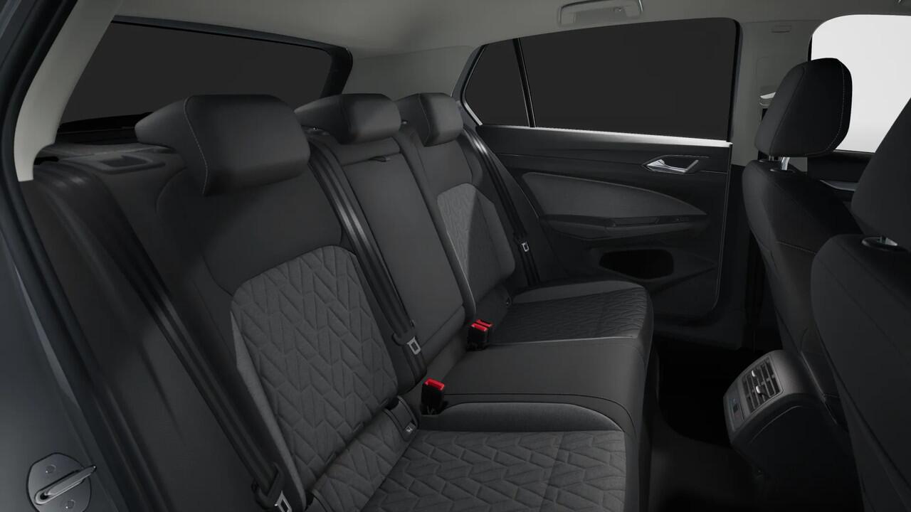 Volkswagen GOLF Life Edition eHybrid | 'App-Connect' draadloze smartphone integratie | Achterbank in ongelijke delen neerklapbaar incl. middenarmsteun en doorlaadmogelijkheid | Afstandscontrolesysteem (Front Assist)