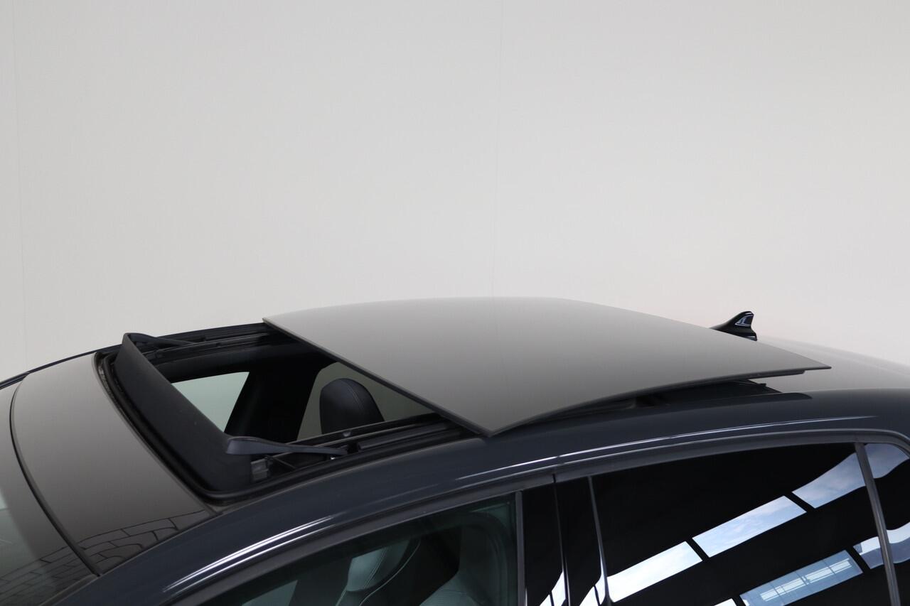 Volkswagen GOLF 1.4 eHybrid GTE NL-Auto!! Schuifdak I Leder I Apple