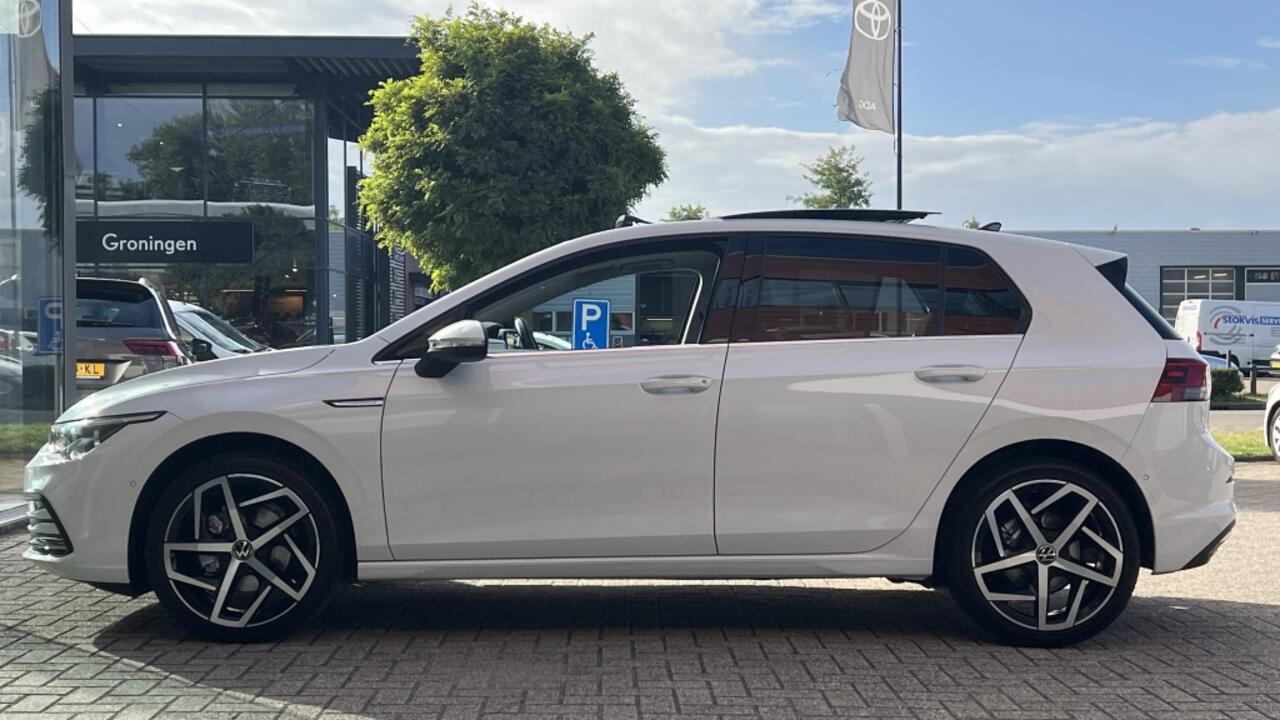 Volkswagen GOLF 1.5 TSI Style | Pano | Head-Up | Camera