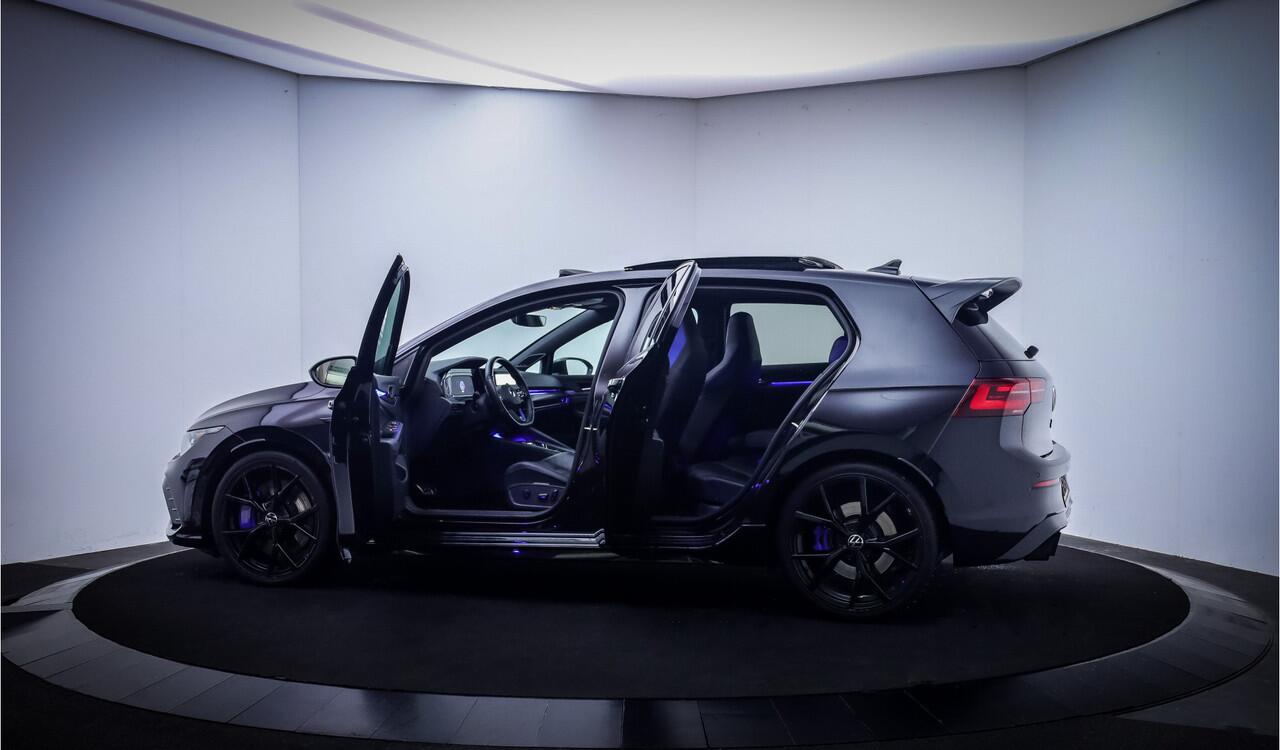 Volkswagen GOLF 2.0TSI R 4Motion VOLSTE UITV. | PANO | AKRA. | MEM. | DYNAUDIO | HEADUP | STOELVERW.+KOEL | DRIFT