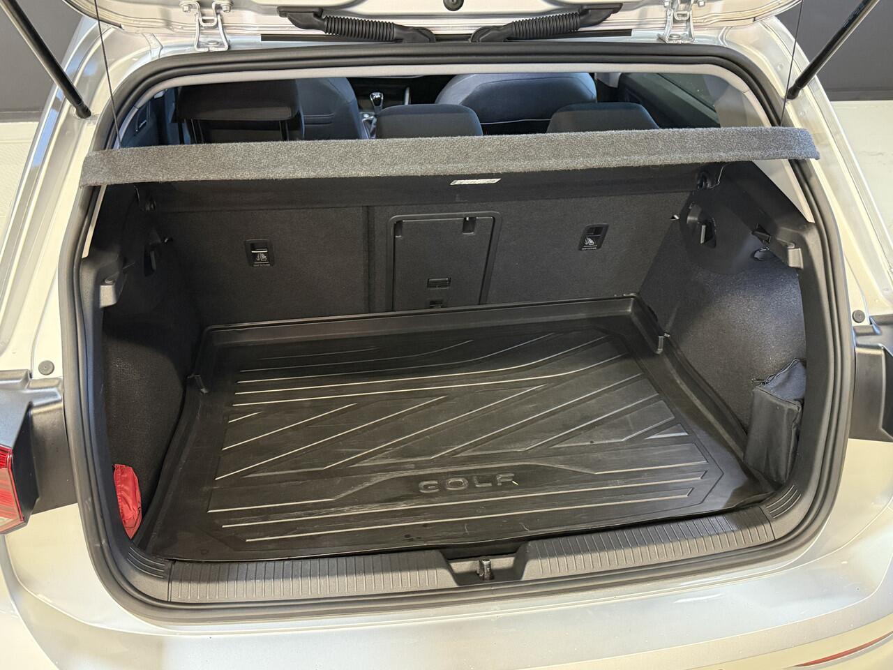 Volkswagen GOLF 1.5 TSI Life Business | Memory stoelen | Camera | Full LED | Apple Carplay